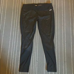 5/$20 NWOT Avis Black Leggings Size Large